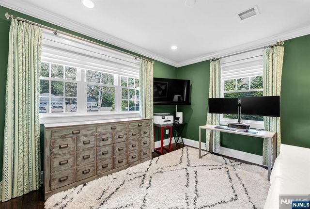 159 Hampton Place, Ridgewood, NJ 07450