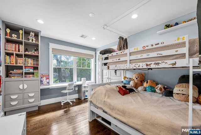 159 Hampton Place, Ridgewood, NJ 07450