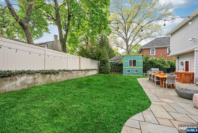 159 Hampton Place, Ridgewood, NJ 07450