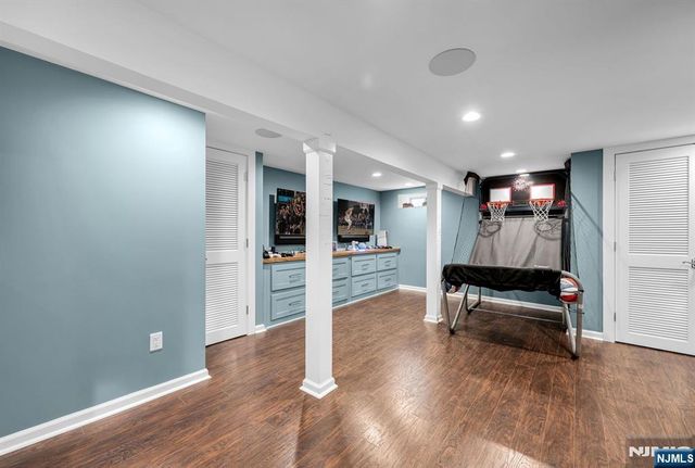 159 Hampton Place, Ridgewood, NJ 07450