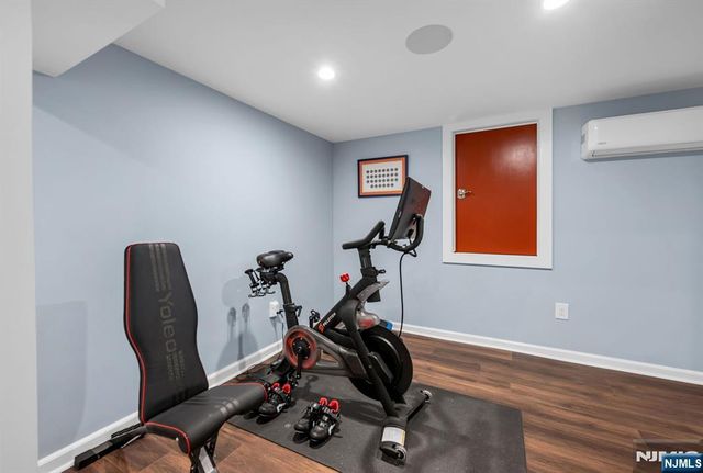 159 Hampton Place, Ridgewood, NJ 07450