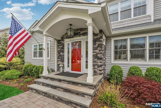 159 Hampton Place, Ridgewood, NJ 07450
