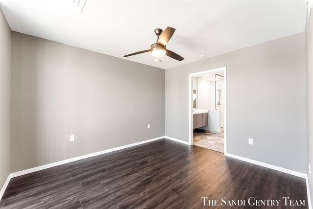 110 W Savidge Street 201, Spring Lake, MI 49456