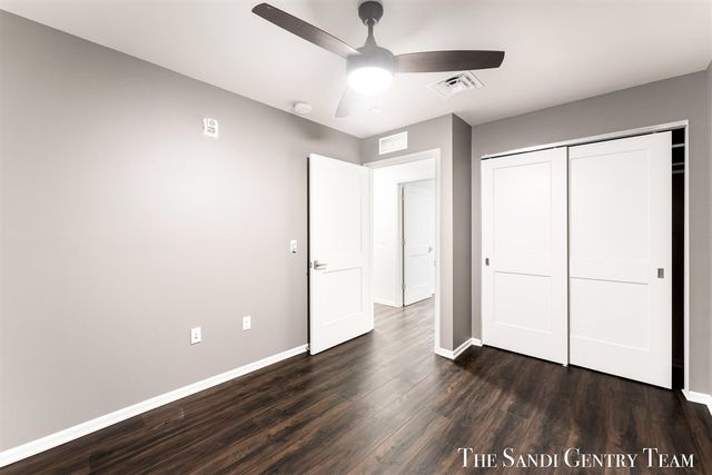 110 W Savidge Street 201, Spring Lake, MI 49456