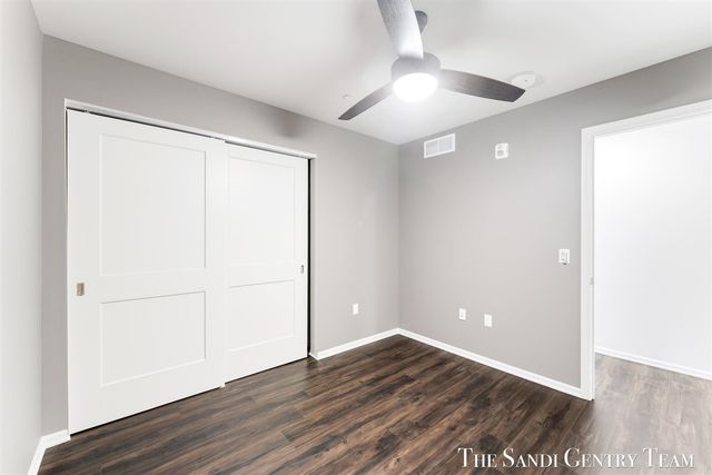 110 W Savidge Street 201, Spring Lake, MI 49456