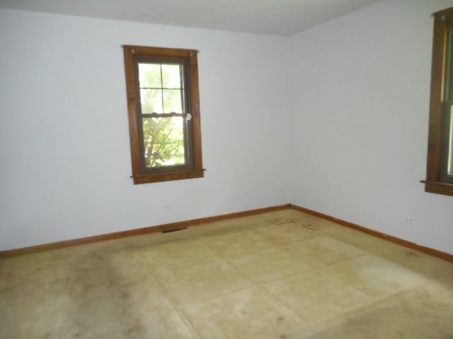 2743 Bellwood Avenue, Melrose Park, IL 60164