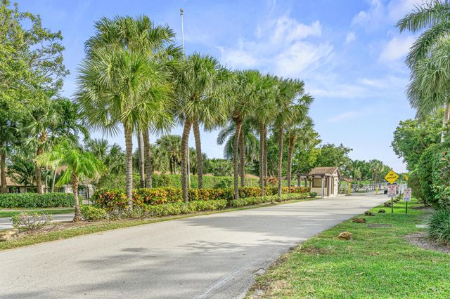 3 Via De Casas Sur 204, Boynton Beach, FL 33426