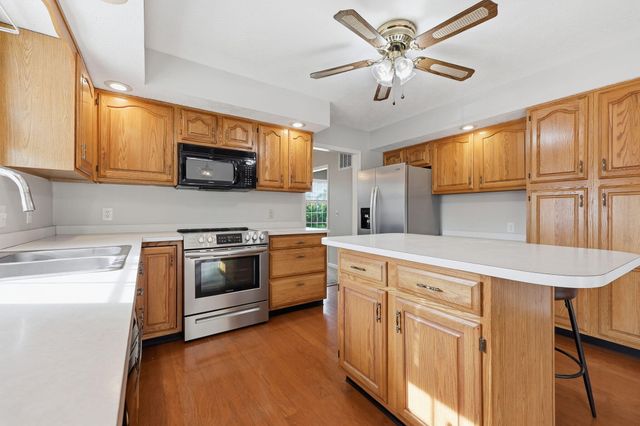 250 Savannah Drive, Nicholasville, KY 40356