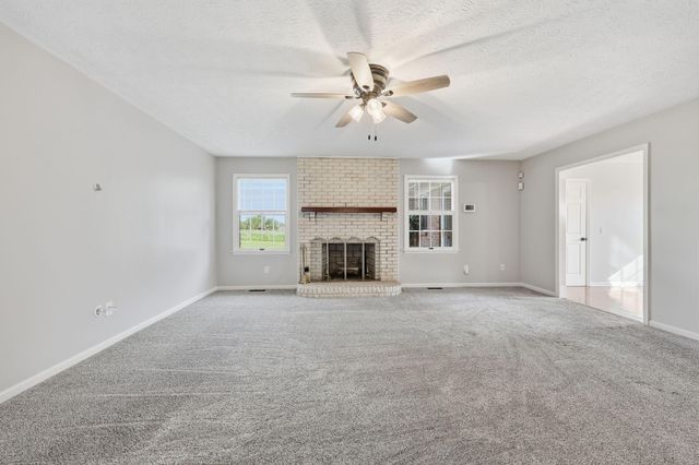 250 Savannah Drive, Nicholasville, KY 40356
