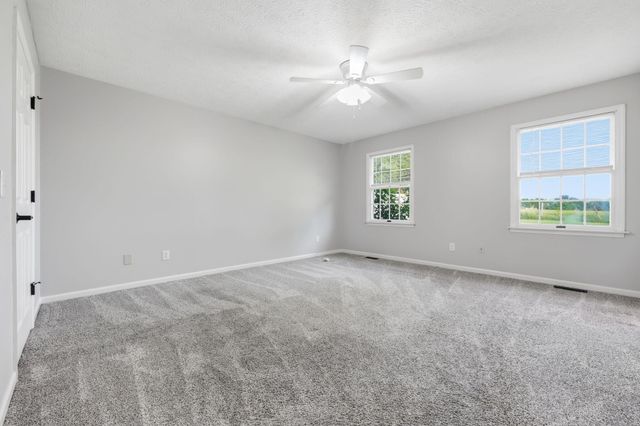 250 Savannah Drive, Nicholasville, KY 40356