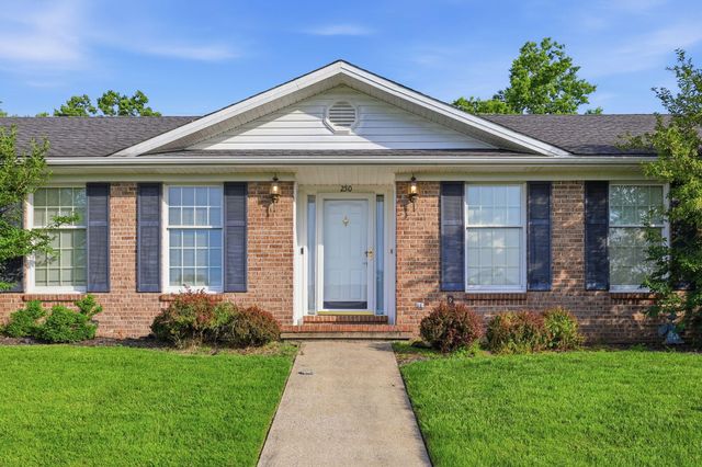 250 Savannah Drive, Nicholasville, KY 40356