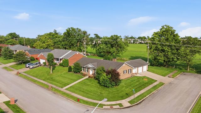 250 Savannah Drive, Nicholasville, KY 40356