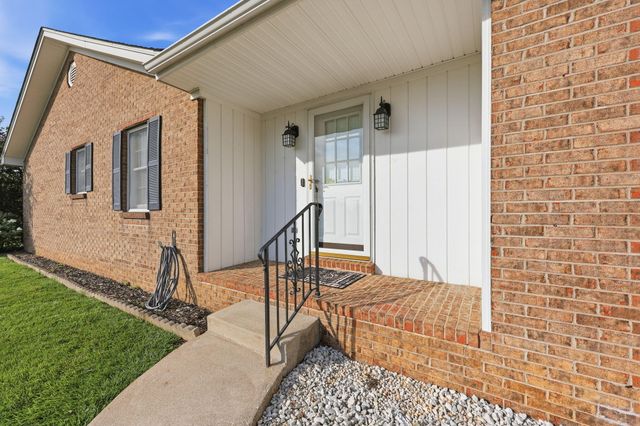 250 Savannah Drive, Nicholasville, KY 40356