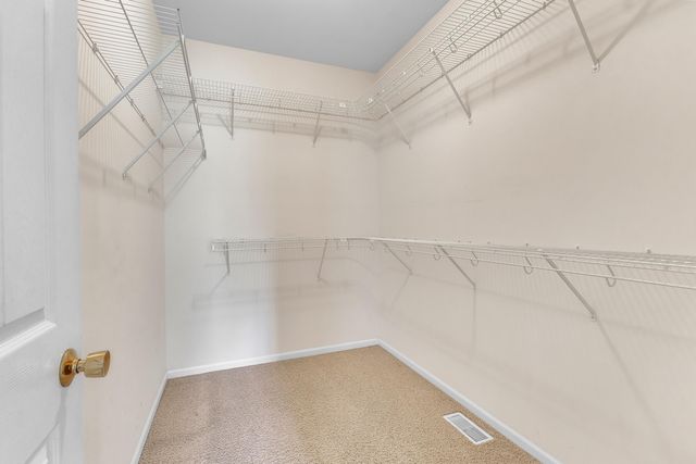 10015 Prairie Knoll Court, St. John, IN 46373
