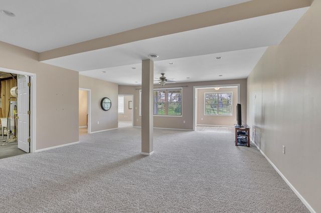 10015 Prairie Knoll Court, St. John, IN 46373