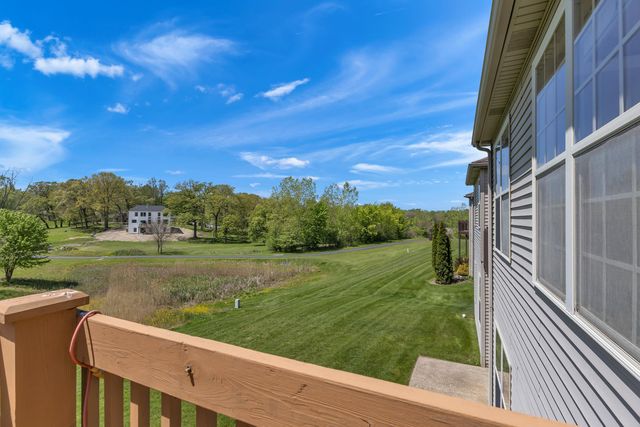 10015 Prairie Knoll Court, St. John, IN 46373