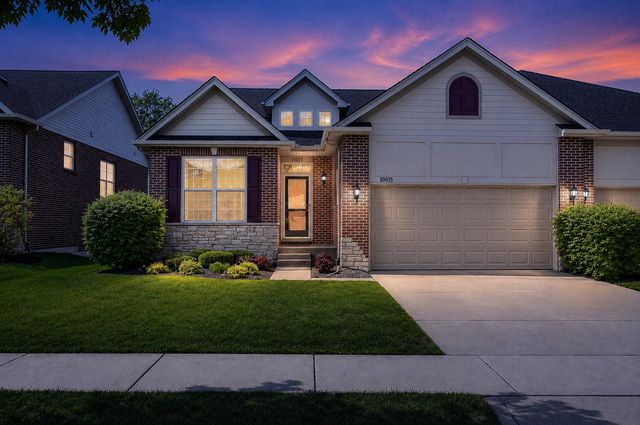 10015 Prairie Knoll Court, St. John, IN 46373