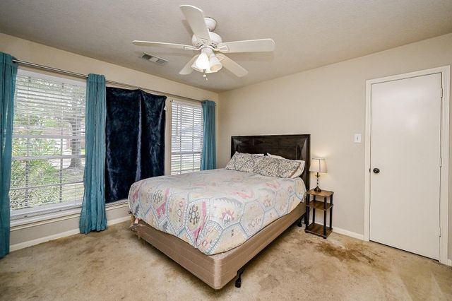 4426 Eaglewood Trail Drive, Fresno, TX 77545