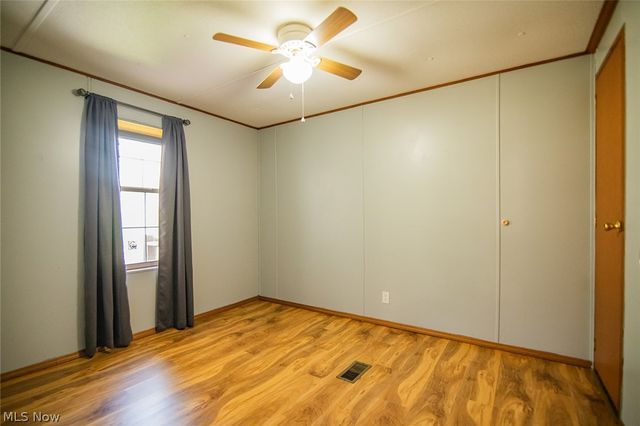 13533 Emerson Avenue, Williamstown, WV 26187