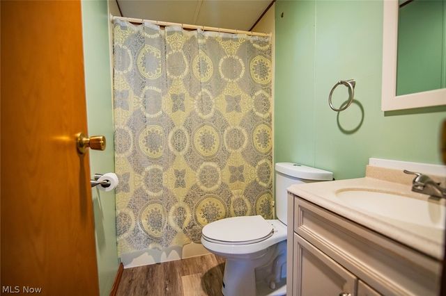 13533 Emerson Avenue, Williamstown, WV 26187