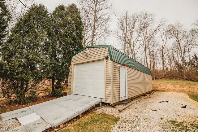 13533 Emerson Avenue, Williamstown, WV 26187