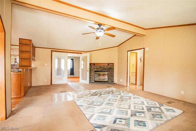 13533 Emerson Avenue, Williamstown, WV 26187