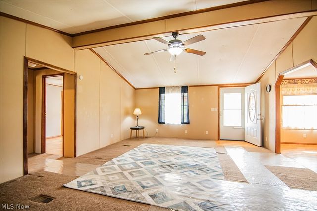 13533 Emerson Avenue, Williamstown, WV 26187