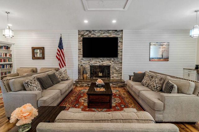 1174 FERN LANE, Deland, FL 32724