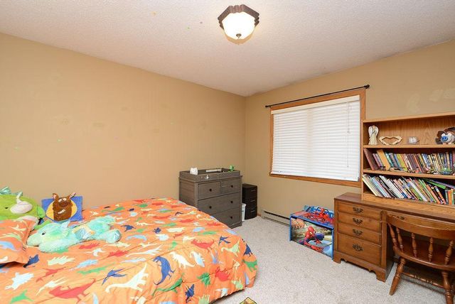 2418 24th Avenue S, Fargo, ND 58103