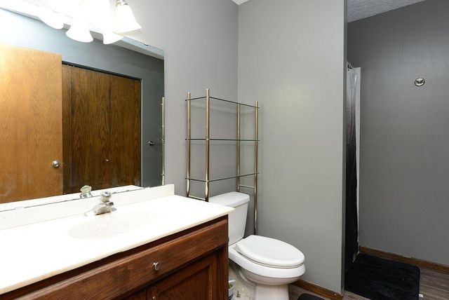 2418 24th Avenue S, Fargo, ND 58103