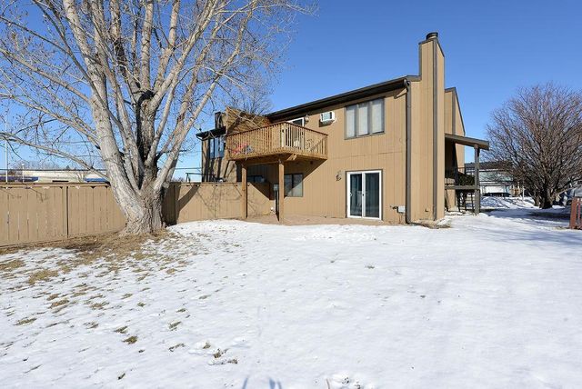 2418 24th Avenue S, Fargo, ND 58103