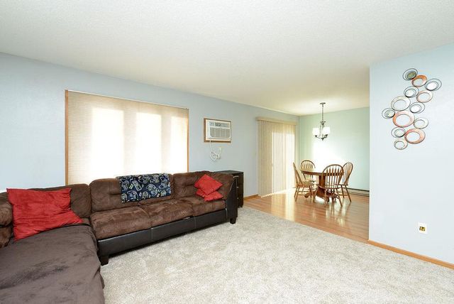 2418 24th Avenue S, Fargo, ND 58103