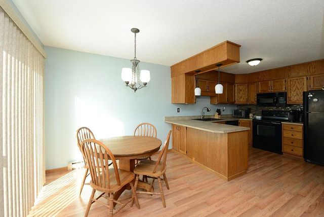 2418 24th Avenue S, Fargo, ND 58103