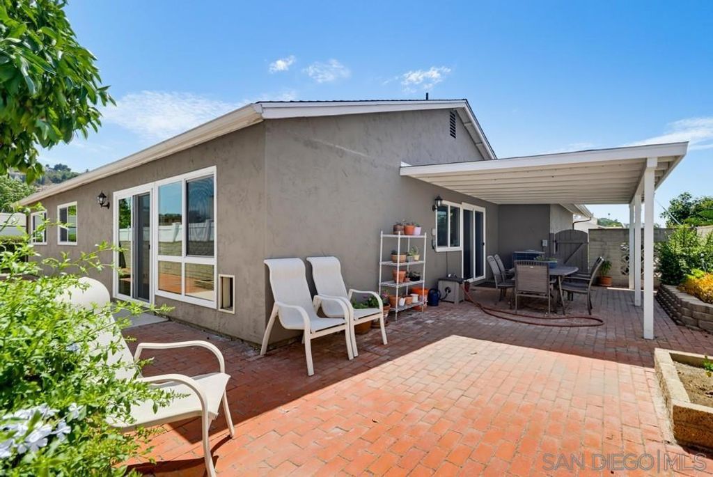 Image 11 of property listing at 835 Dorothy, El Cajon, CA 92019