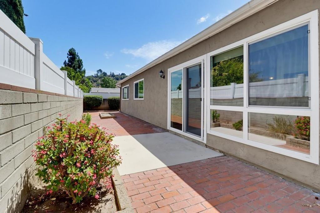 Image 15 of property listing at 835 Dorothy, El Cajon, CA 92019