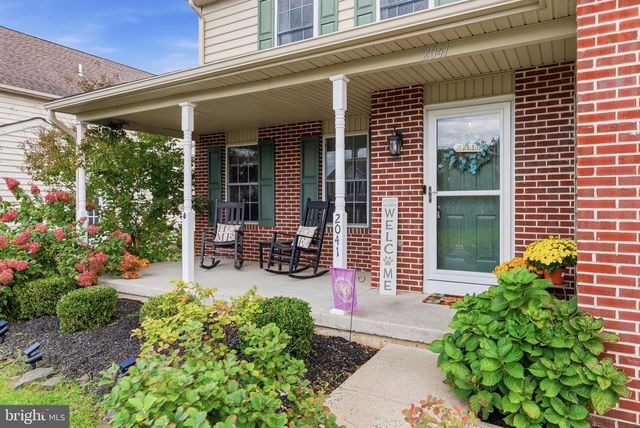 2041 VALLEY VIEW DR, Quakertown, PA 18951