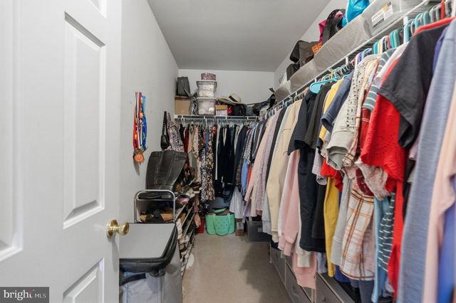 2041 VALLEY VIEW DR, Quakertown, PA 18951