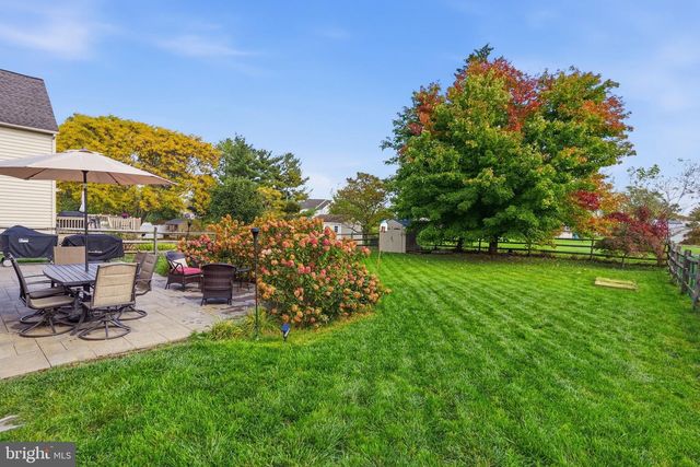 2041 VALLEY VIEW DR, Quakertown, PA 18951