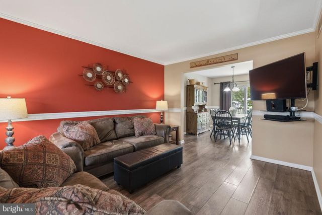 2041 VALLEY VIEW DR, Quakertown, PA 18951