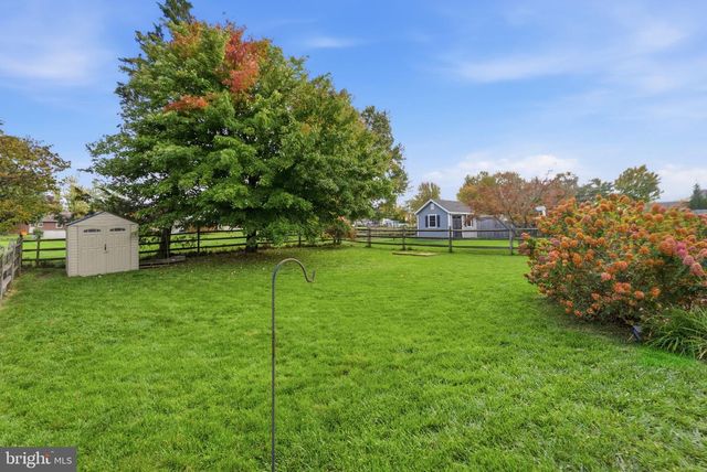 2041 VALLEY VIEW DR, Quakertown, PA 18951