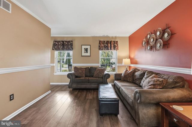2041 VALLEY VIEW DR, Quakertown, PA 18951