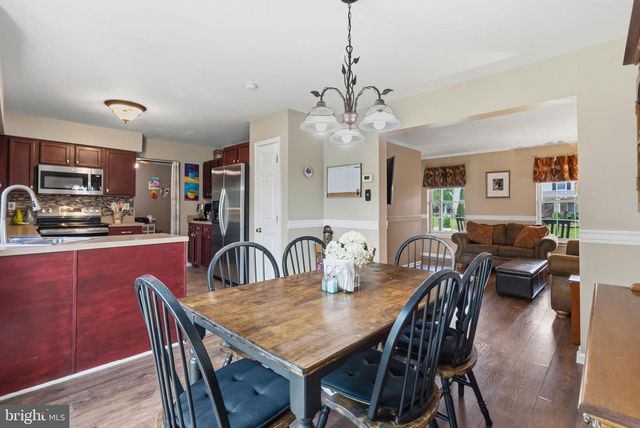2041 VALLEY VIEW DR, Quakertown, PA 18951