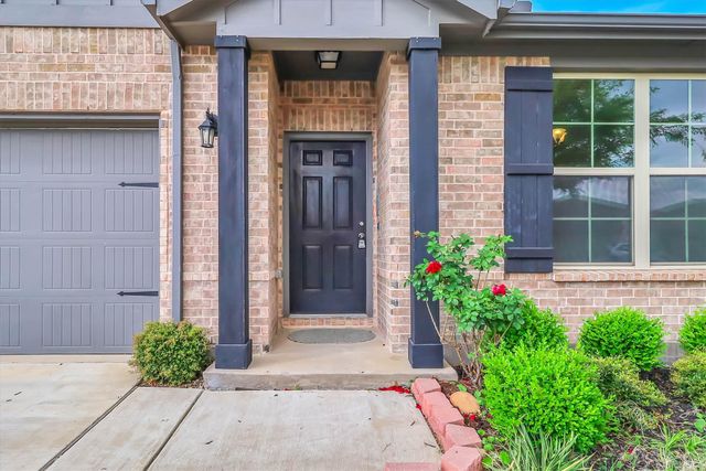 2215 Starling Street, Crandall, TX 75114