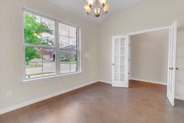 2215 Starling Street, Crandall, TX 75114