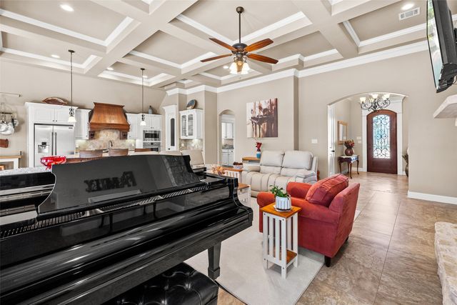 427 River Bank Lane, Granbury, TX 76049