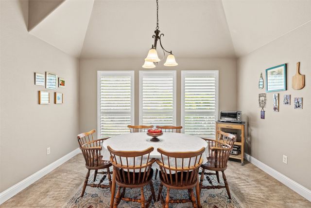 427 River Bank Lane, Granbury, TX 76049