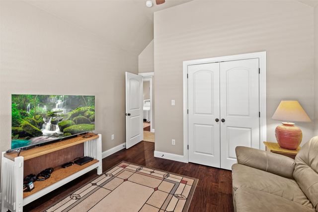 427 River Bank Lane, Granbury, TX 76049