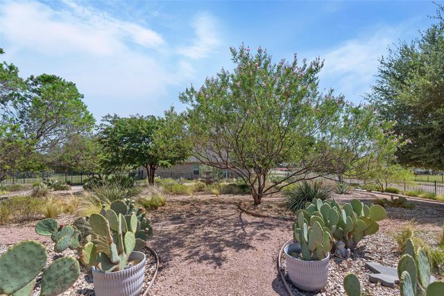 427 River Bank Lane, Granbury, TX 76049