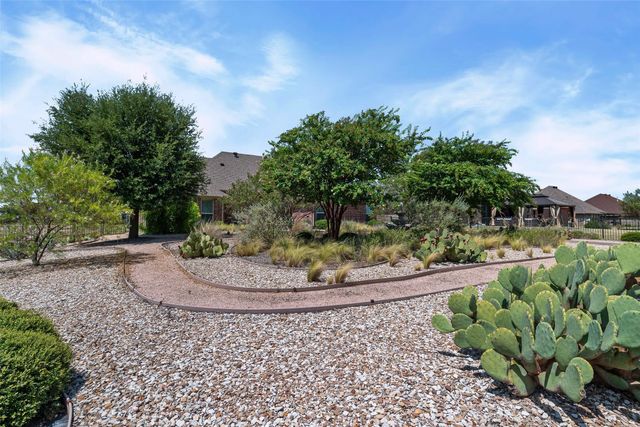 427 River Bank Lane, Granbury, TX 76049