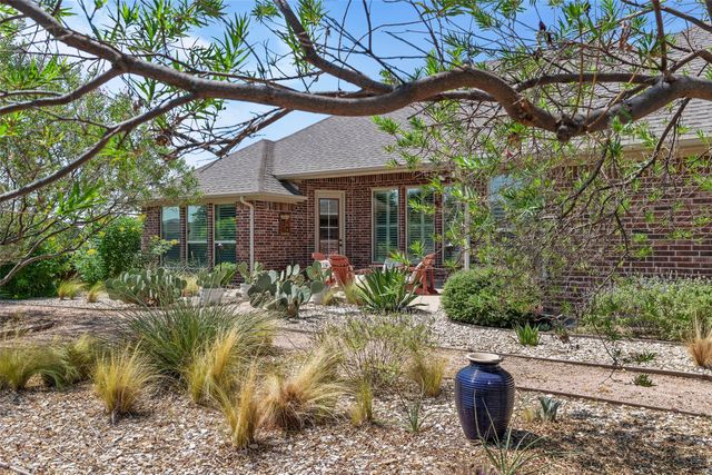 427 River Bank Lane, Granbury, TX 76049